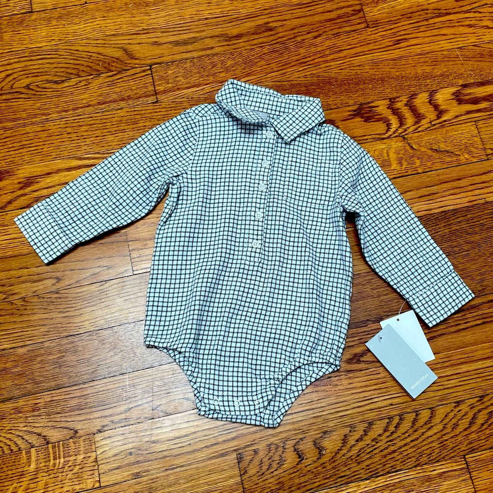 NWT Button up houndstooth onesie 9M